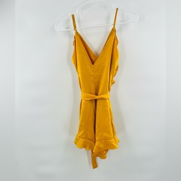 Forever 21 gold romper spaghetti straps size S - Picture 5 of 5